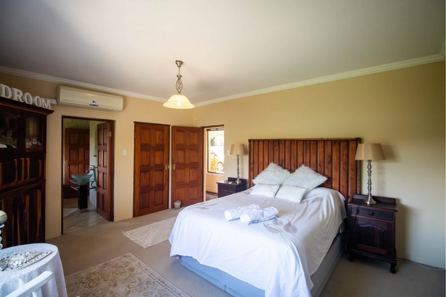 4 Bedroom Property for Sale in Birdwood Estate North West